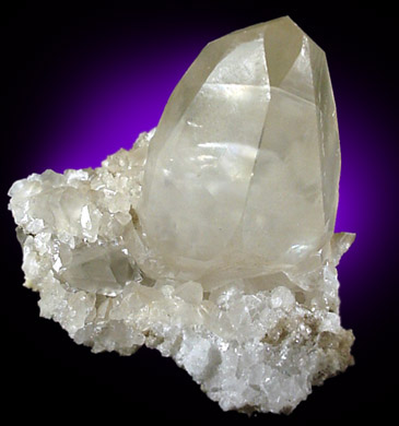 Mineral Specimens: Calcite from Prospect Park Quarry, Haledon, New Jersey